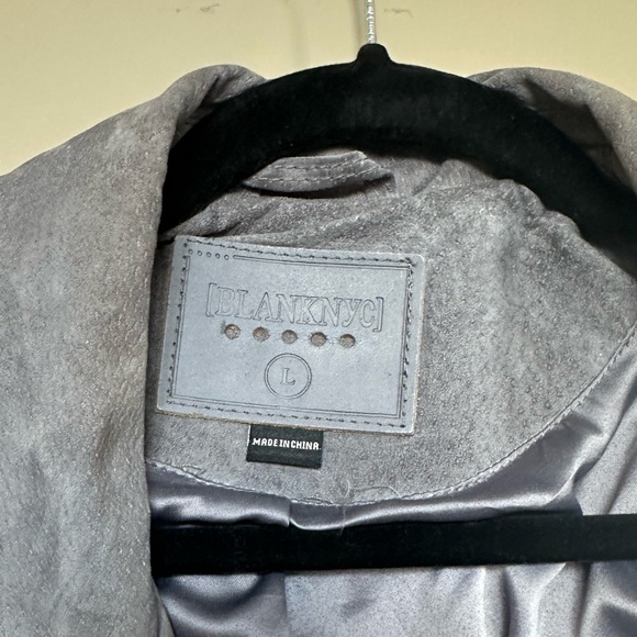 Blank NYC Crop Suede Moto Grey Jacket - Women's Large - Picture 3 of 4